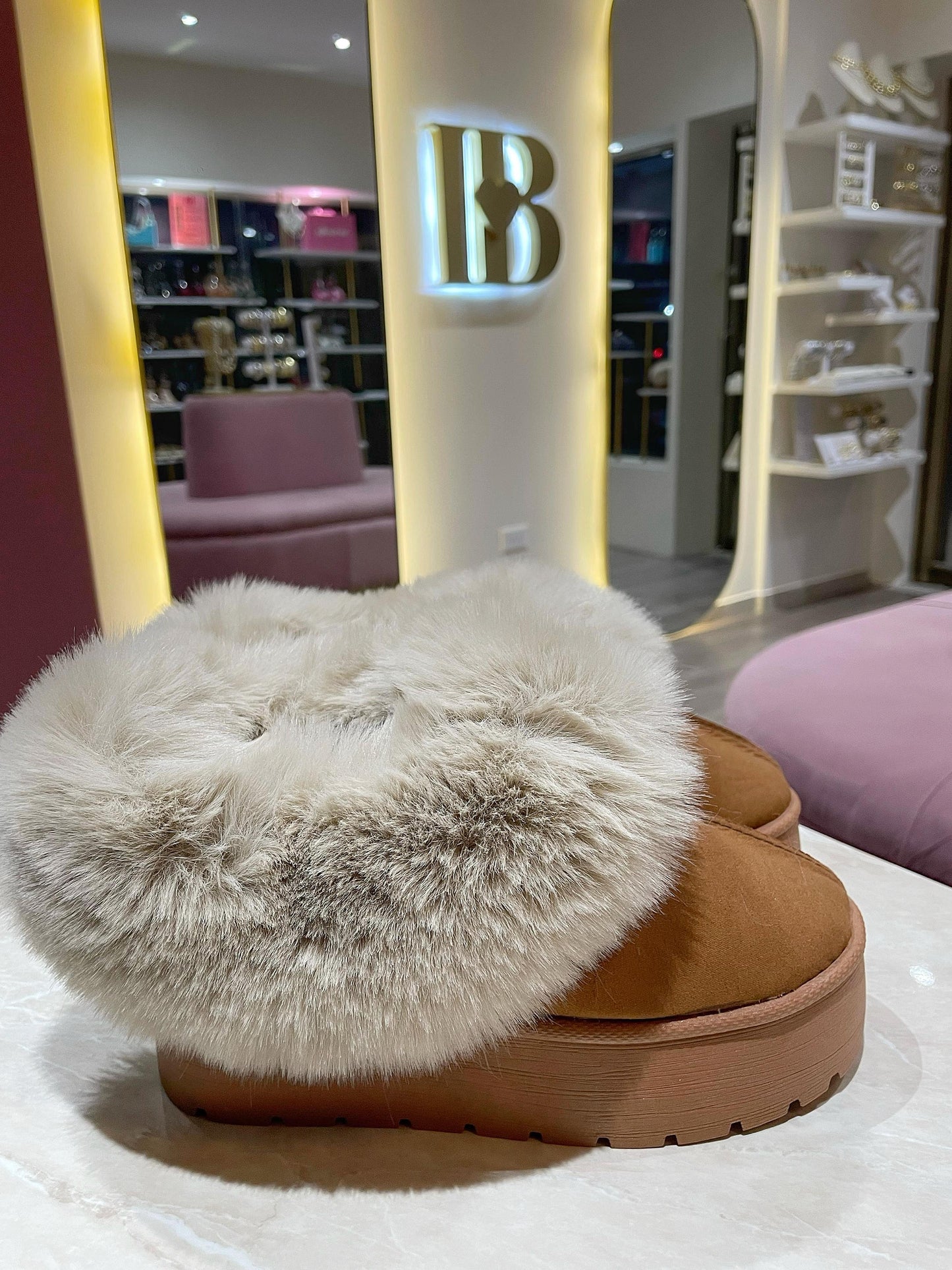 PANTUFLA CAMEL PELUCHE