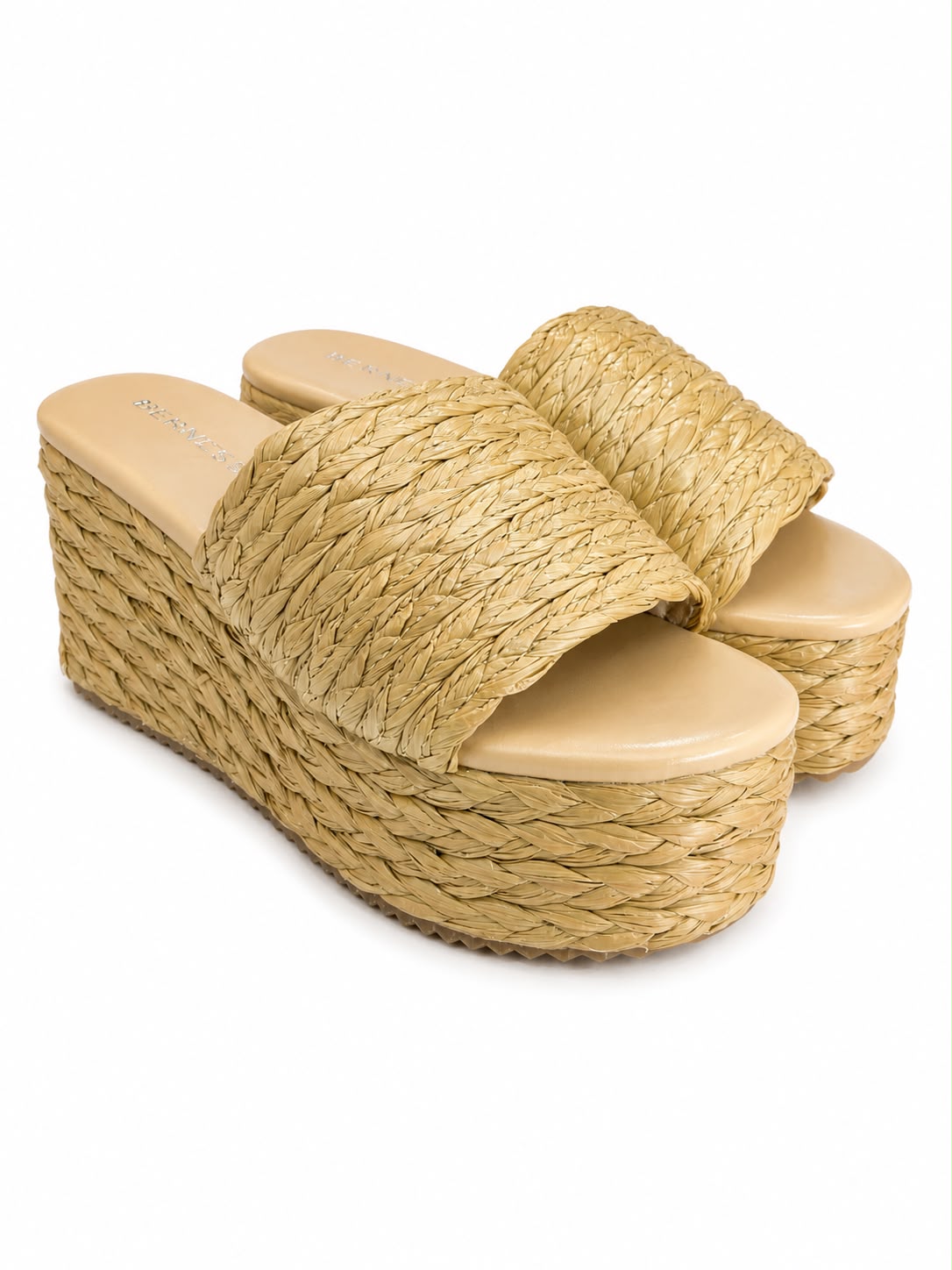 AMBER CAMEL