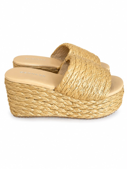 AMBER CAMEL